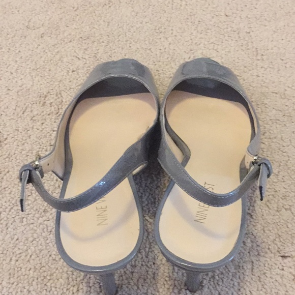 Nine West size 9 patten leather heels. - Picture 2 of 7